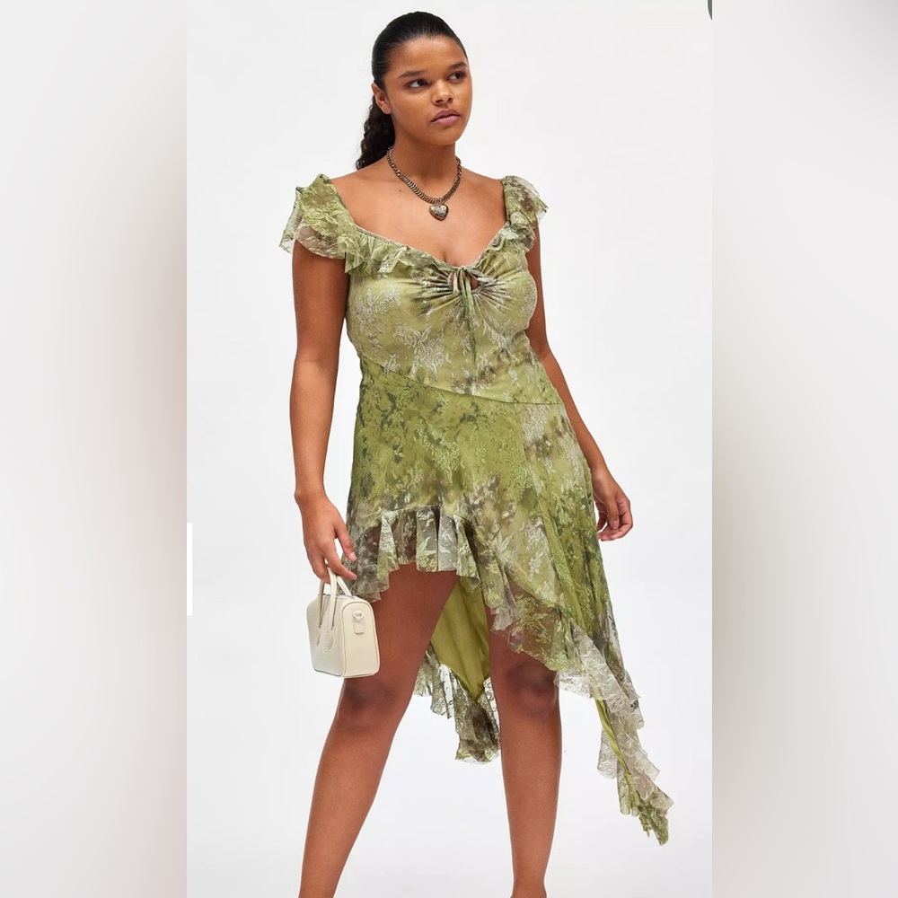 Green UO Hyacinth Lace Spliced Midi Dress Size L 🧚🏻
